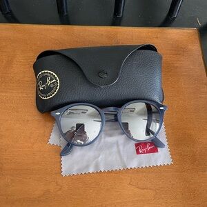 Ray-Ban Round Blue Sunglasses w/ Case & Cleaning Cloth